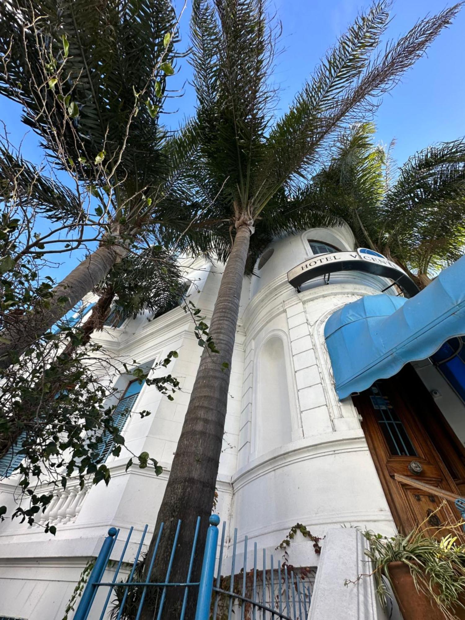 Hotel Vicente Lopez Exterior photo